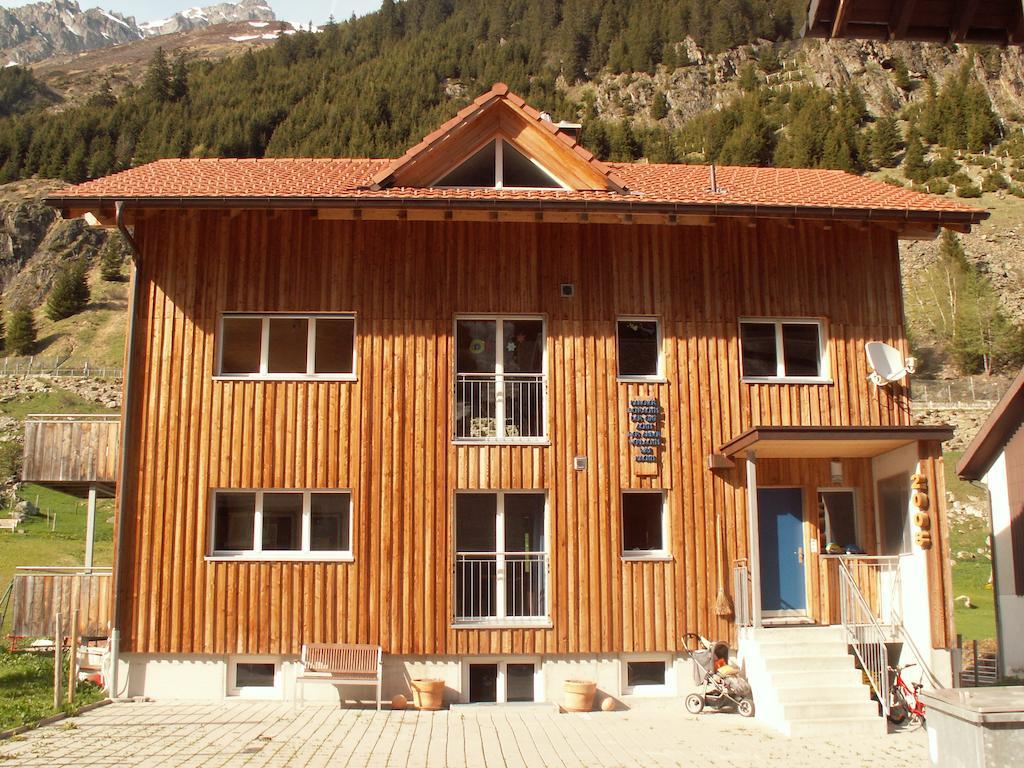 Ferienwohnung Gaestehaus Fuerlauwi Meien Ngoại thất bức ảnh